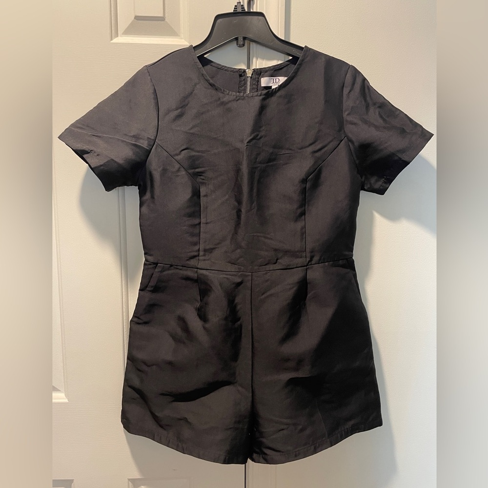 Sophisticated Romper in Black 🖤